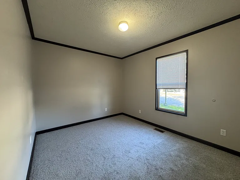 Brookside Manor — Photo 32