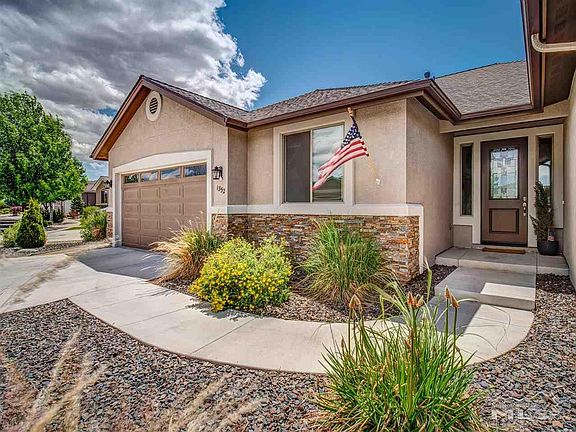 4th image of 1352 Cedar Creek Cir