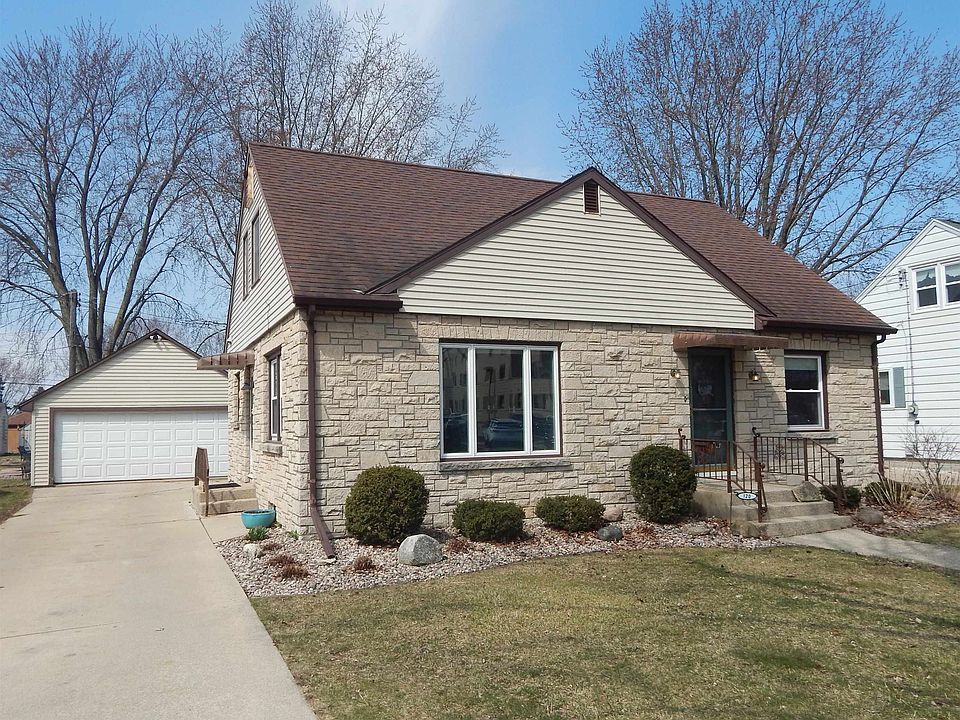 1st image of 120 Elm Ave