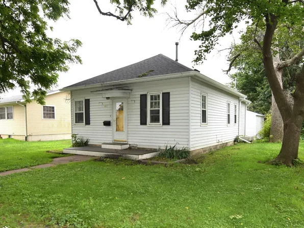 411 N Iowa Ave, Eagle Grove, IA 50533