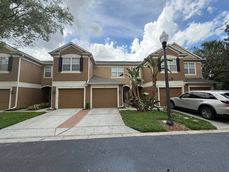 2804 Polvadero Ln #106