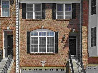 25298 Nesting Sq, Chantilly, VA 20152
