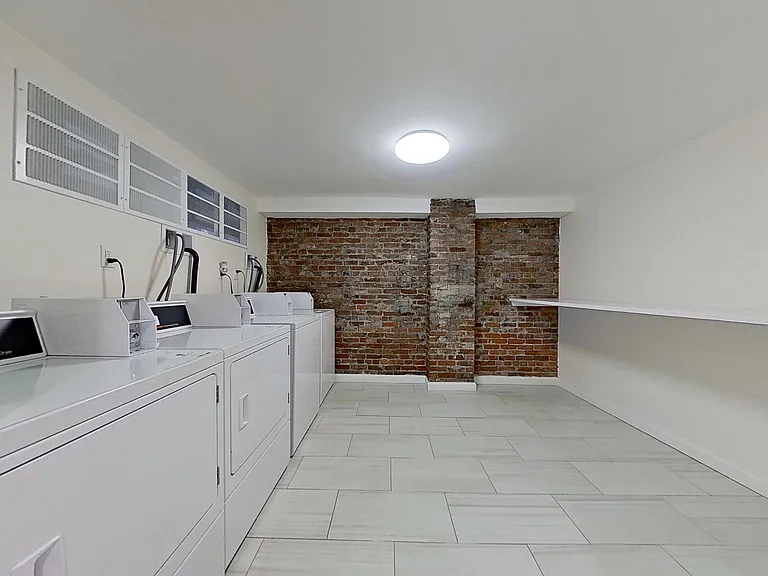 73 Brighton Ave #5 — Photo 21