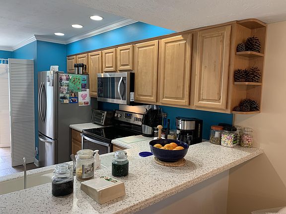 3rd image of 6271 Riverwalk Ln Unit 5