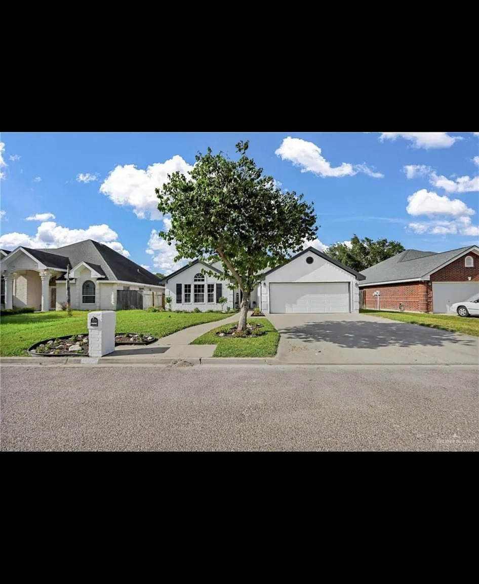 4 bed, 1834 sqft, $2,000 — Photo 2