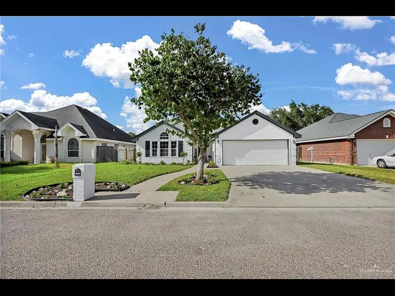3505 W Notre Dame Dr — Photo 2