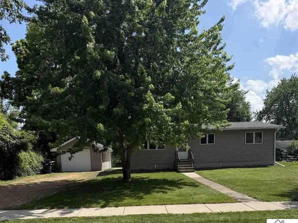 105 Silver St W, Mapleton, MN 56065