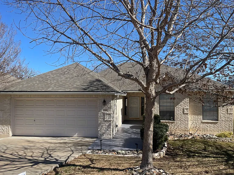 220 E Creekview Dr — Photo 9