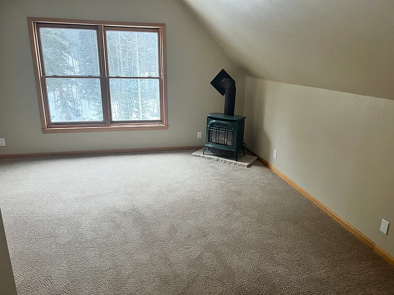 358 Peterson Dr — Photo 28