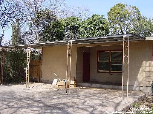 454 Sharon Dr — Photo 11