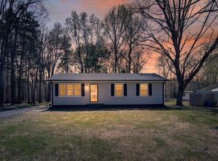 1021 Pine Trl, Halifax, VA 24558