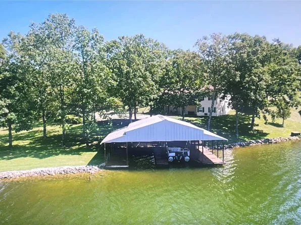 9025 Robin Ct, French Village, MO 63036