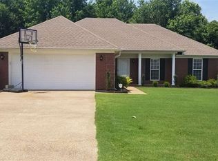 29 Castlerock Cv, Jackson, TN 38305