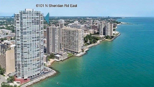 1st image of 940 W Glenlake Ave #12A