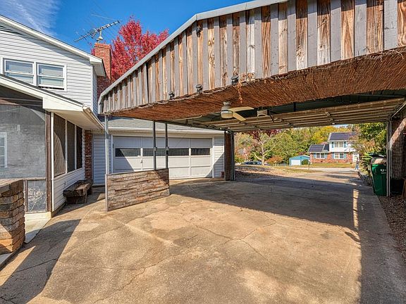 3rd image of 4668 Schirra Ct