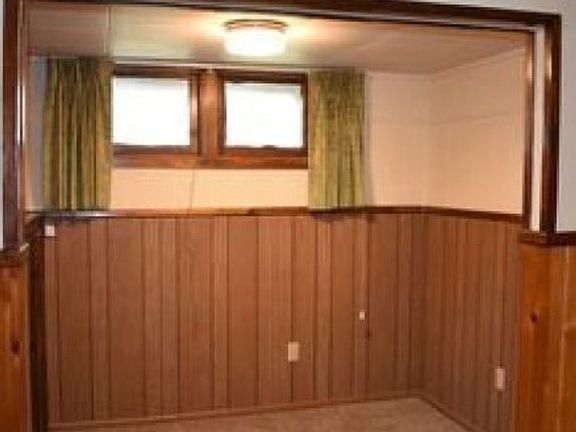 5th image of 1605 Arlington Ave #B