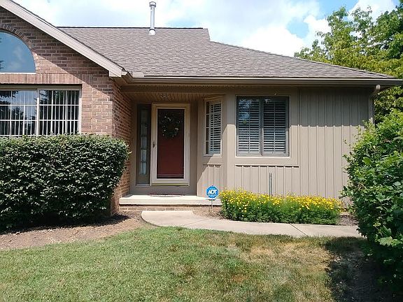 4th image of 542 Cynthia Ln