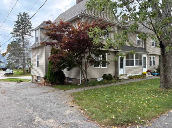 17 Lake St #17, Hopedale, MA 01747