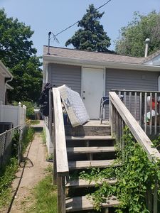 1030 S 2nd St, Lincoln, NE, 68508