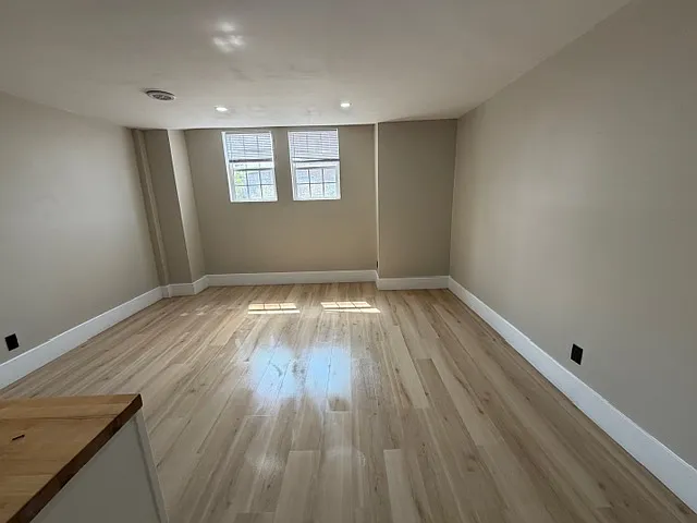 2 bed, $1,250 — Photo 3