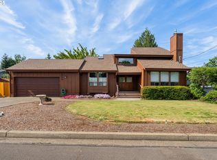 1550 NW Primrose Ct, Roseburg, OR