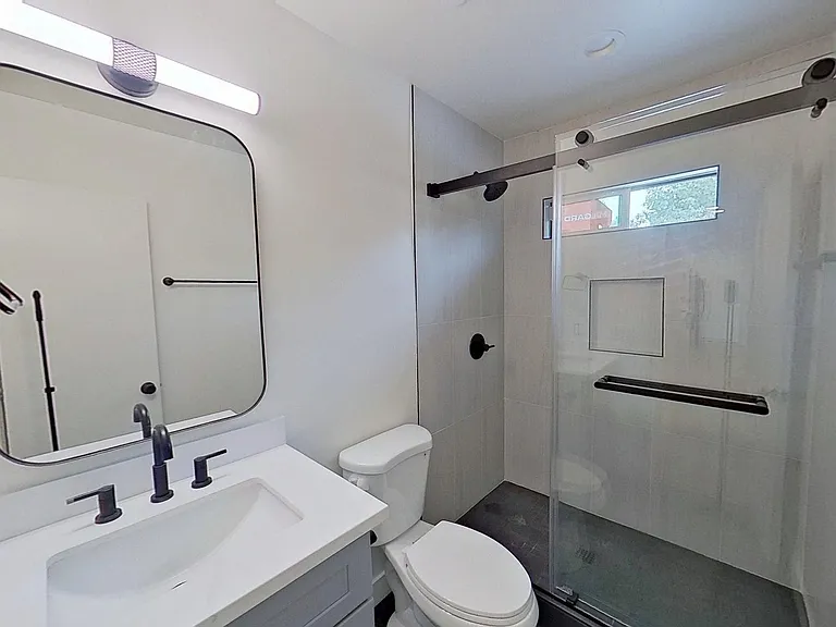 829 N Garfield St — Photo 105