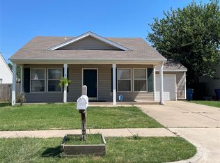 121 Bryan Dr, Edmond, OK 73003