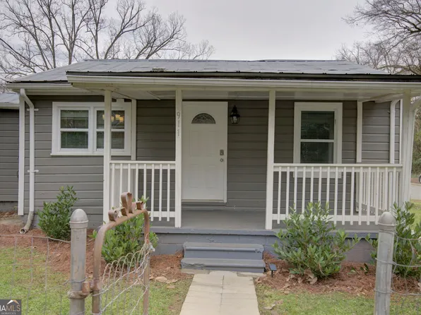 911 Henderson Ext, Athens, GA 30601