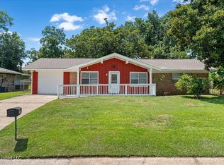 2171 Floyd Dr, Biloxi, MS 39531