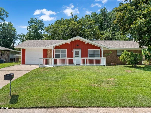 2171 Floyd Dr, Biloxi, MS 39531