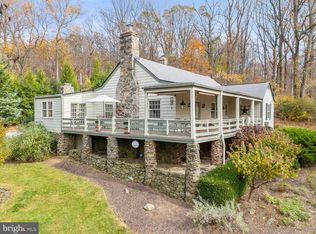 17970 Raven Rocks Rd, Bluemont, VA 20135