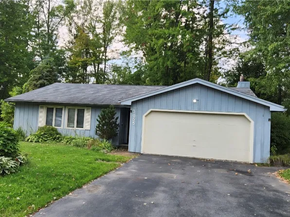 3055 Basswood Ln, Baldwinsville, NY 13027