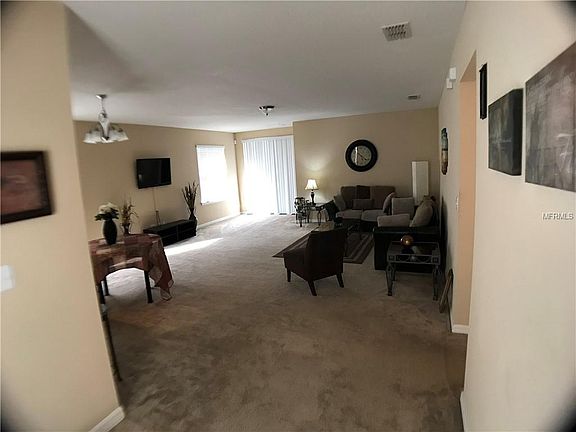 5th image of 155 Prairie Falcon Dr