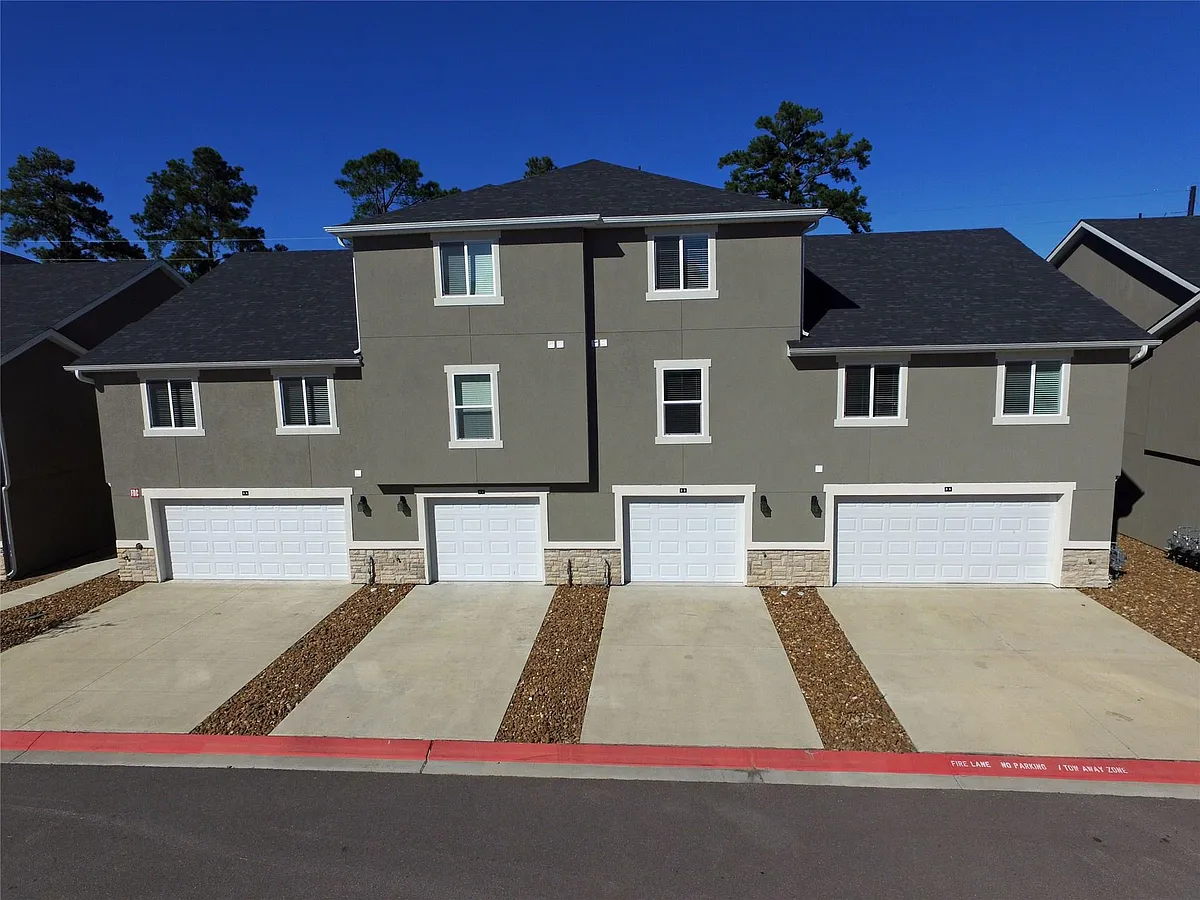 Building Photo - 10535 Mills Rd #4B