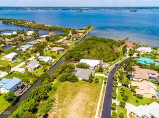 315 Island Dr, Melbourne Beach, FL 32951