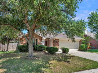 321 Willowlake Dr, Little Elm, TX 75068