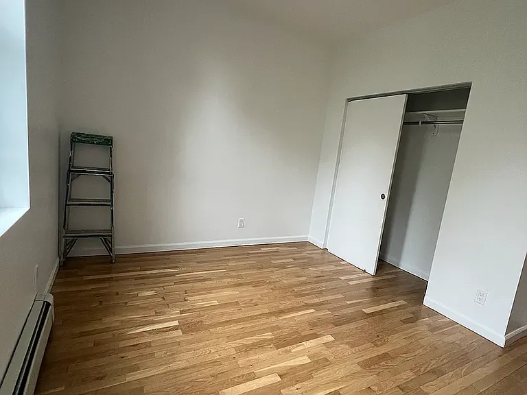 329 Menahan St #1A — Photo 12