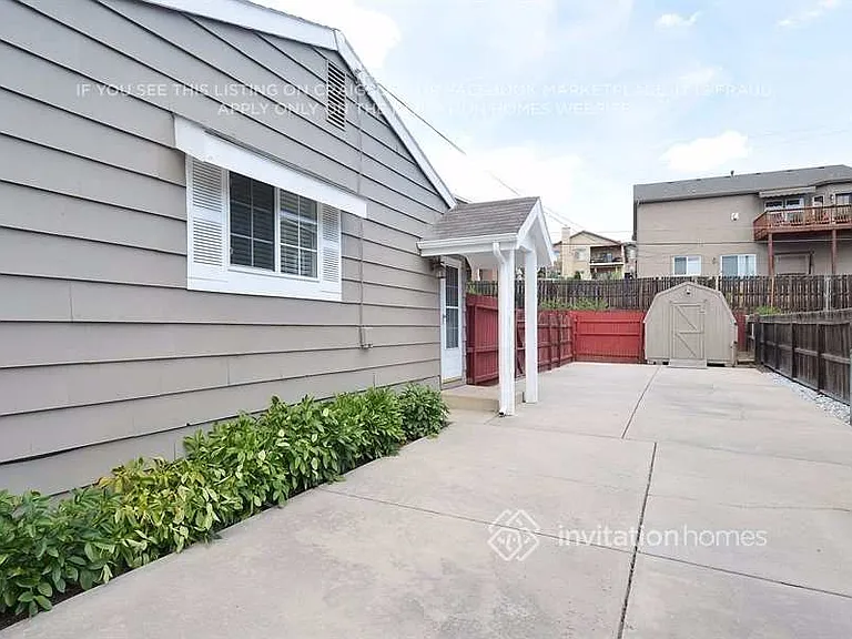 1351 Oswego St — Photo 3
