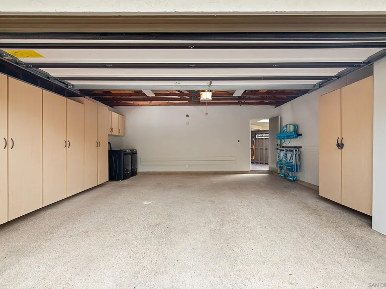 2452 Azure Coast Dr — Photo 40