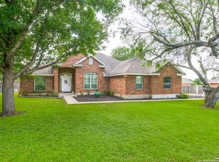 127 Signal Hl, Seguin, TX 78155