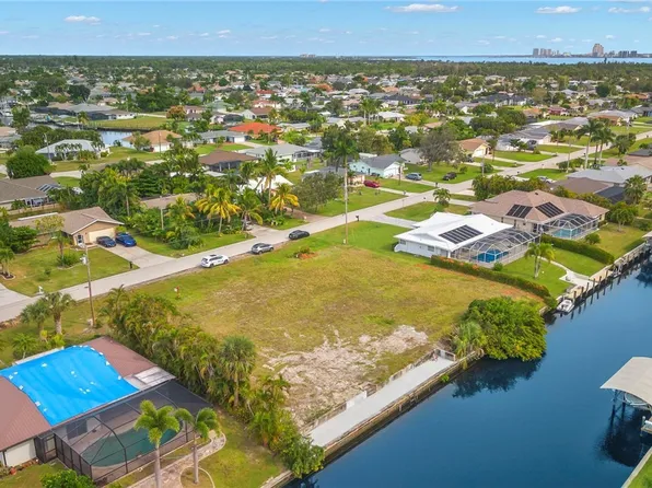 1936 Coral Point Dr, Cape Coral, FL 33990