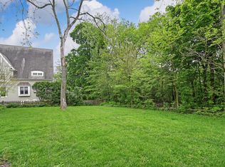 222 E Walnut St, Hinsdale, IL 60521