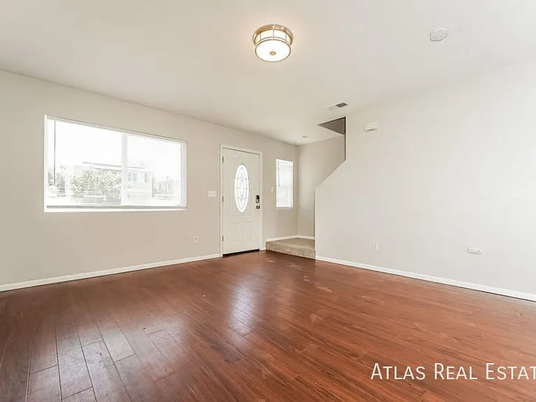 4745 Andes St — Photo 4