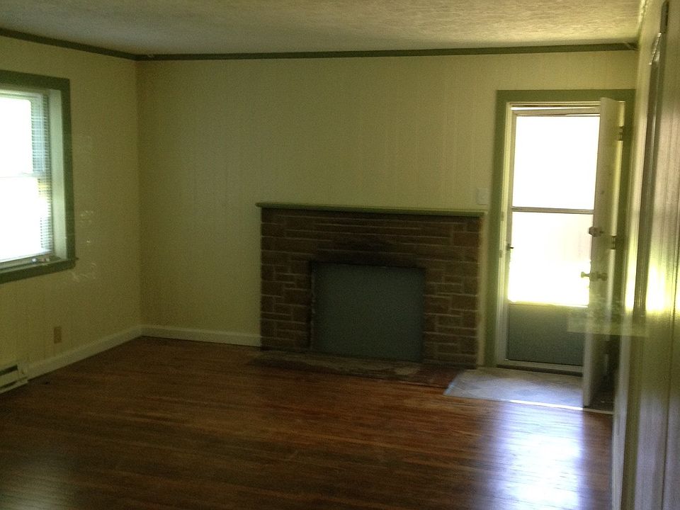 Unit 2 - Living room