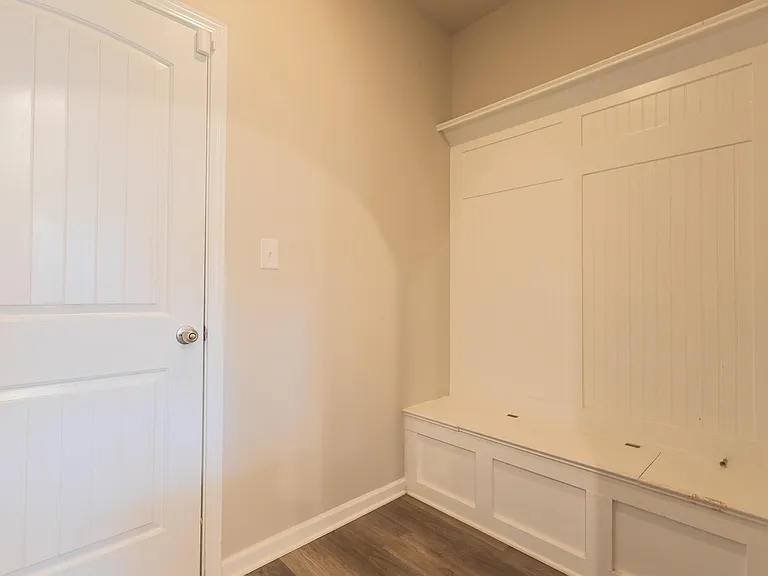 202 Warhawk Dr — Photo 14