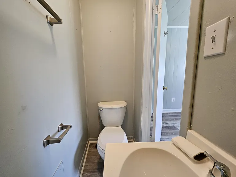 2918 S Taft Ave — Photo 14