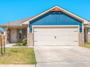 926 Tarry Town Dr, Chickasha, OK 73018