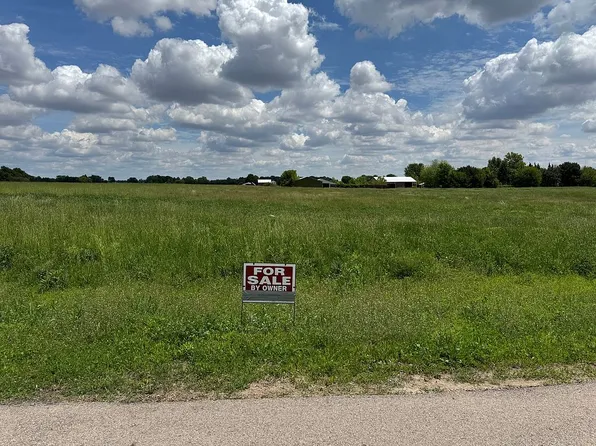 1976 Galloway Ct, Sycamore, IL 60178