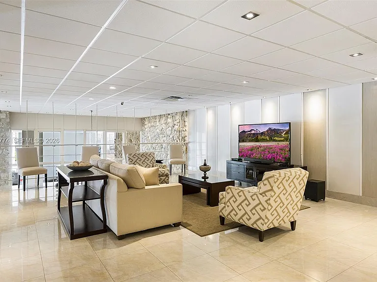 3111 N Ocean Dr #1110 — Photo 22
