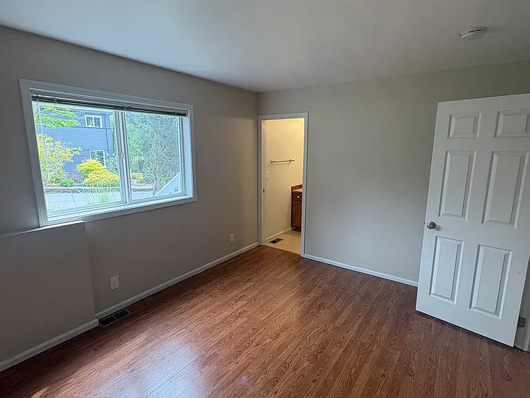 8058 Fauntleroy Way SW — Photo 22